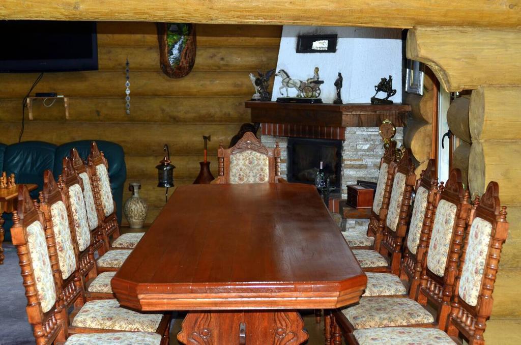 Hostal Rancho 555 Úzhgorod Exterior foto