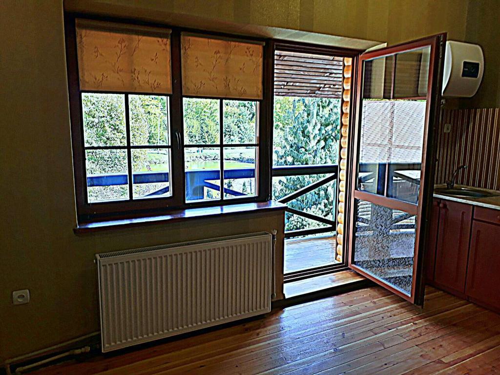 Hostal Rancho 555 Úzhgorod Exterior foto